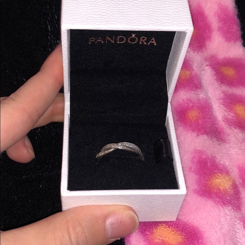 Pandora Ring